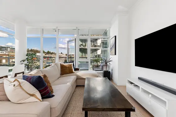 409 185 Victory Ship Way, North Vancouver For Sale - image 9