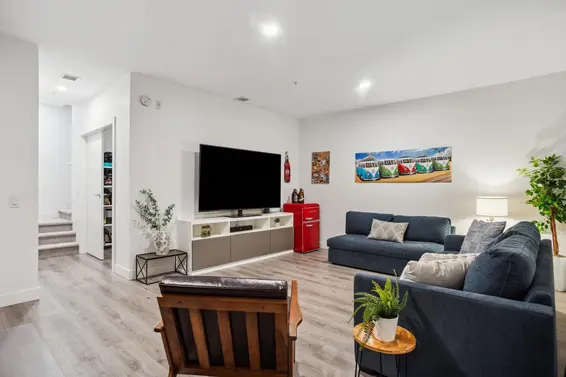105 2060 Curling Road, North Vancouver For Sale - image 27