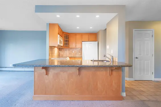 102 747 17th Street, West Vancouver For Sale - image 22