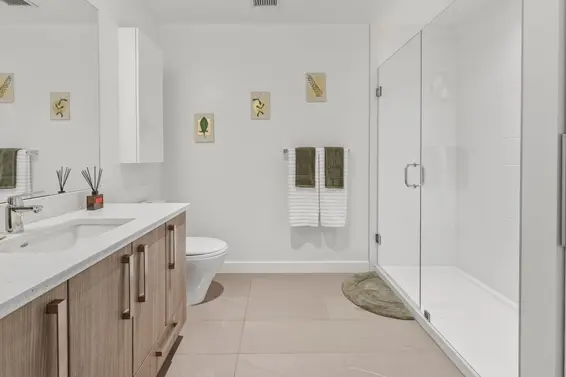 408 105 West 2nd Street, North Vancouver For Sale - image 11