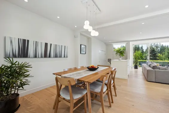 5766 Cranley Drive, West Vancouver For Sale - image 19