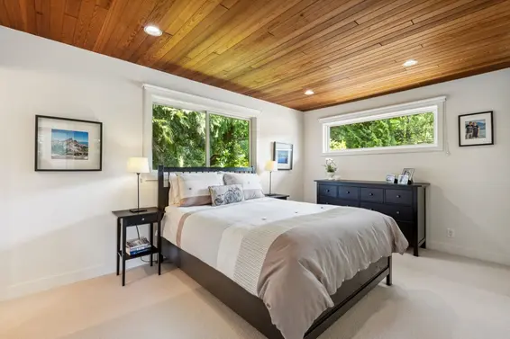 5766 Cranley Drive, West Vancouver For Sale - image 20
