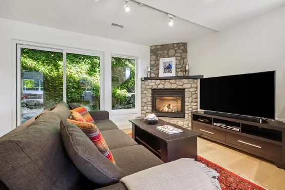 5766 Cranley Drive, West Vancouver For Sale - image 30