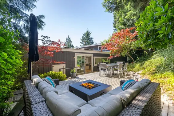5766 Cranley Drive, West Vancouver For Sale - image 34