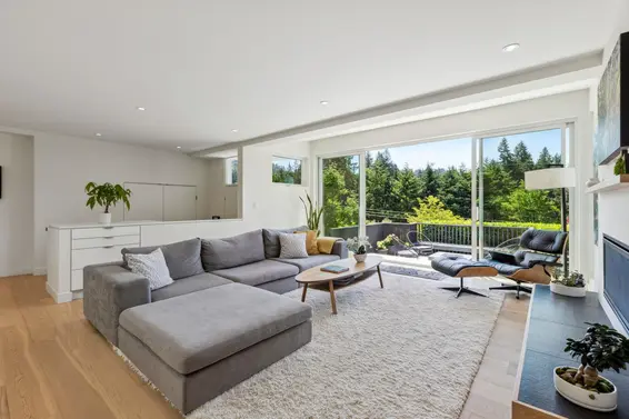 5766 Cranley Drive, West Vancouver For Sale - image 6