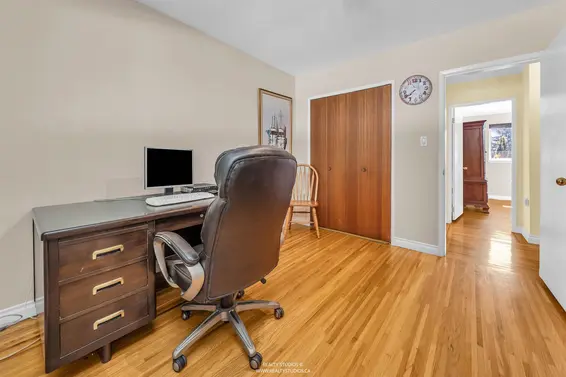 1202 Bracknell Crescent, North Vancouver For Sale - image 15