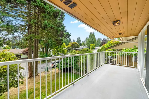1202 Bracknell Crescent, North Vancouver For Sale - image 30