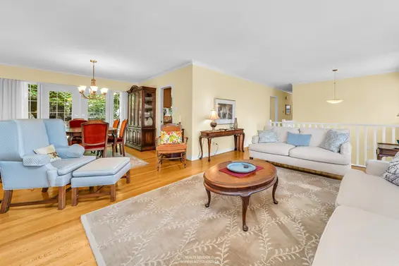 1202 Bracknell Crescent, North Vancouver For Sale - image 4