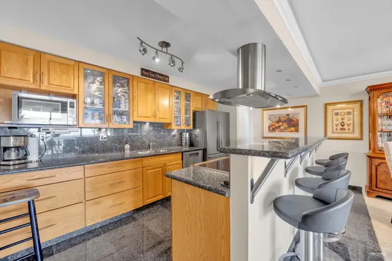 11 2238 Folkestone Way, West Vancouver For Sale - image 17