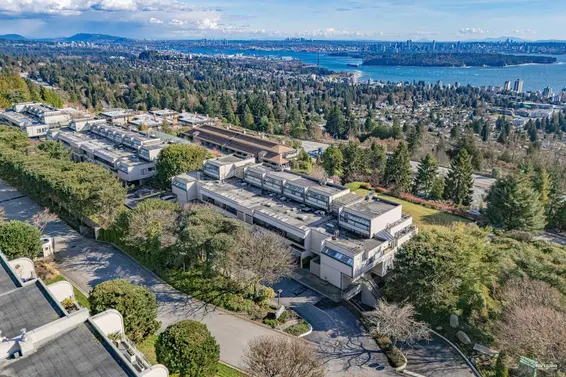 11 2238 Folkestone Way, West Vancouver For Sale - image 6