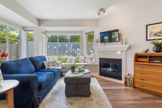 101 131 West 20th Street, North Vancouver For Sale - image 2