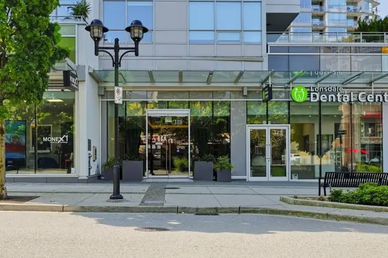 1702 125 14th Street, North Vancouver