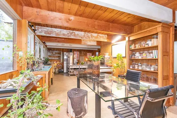 2006 Panorama Drive, North Vancouver