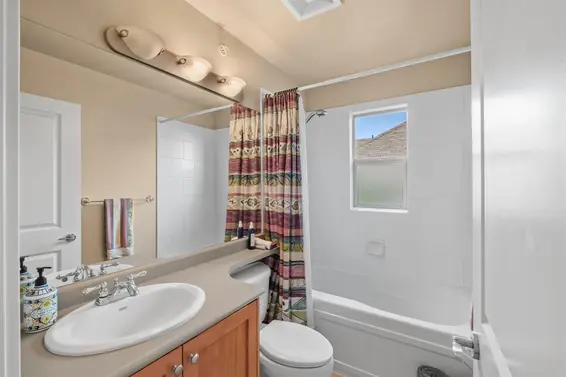261 East Queens Road, North Vancouver For Sale - image 18
