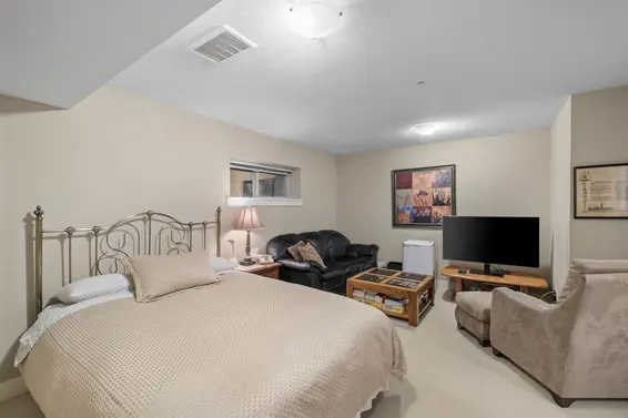 261 East Queens Road, North Vancouver For Sale - image 19
