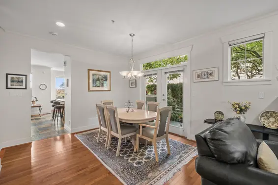 261 East Queens Road, North Vancouver For Sale - image 4