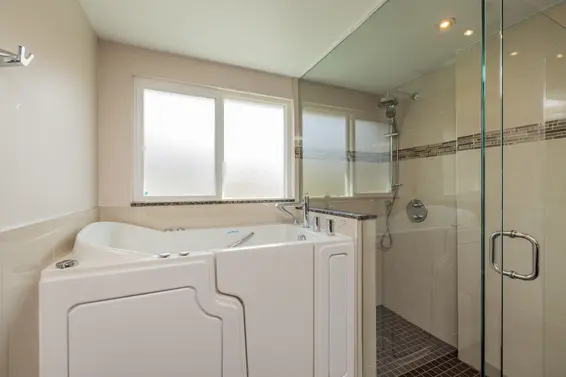863 Roche Point Drive, North Vancouver For Sale - image 27