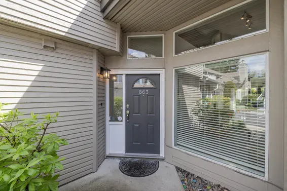 863 Roche Point Drive, North Vancouver For Sale - image 4