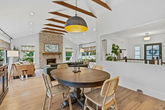 1335 Ridgewood Drive, North Vancouver