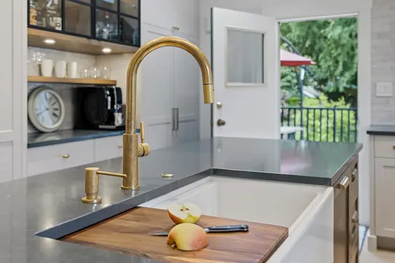 1335 Ridgewood Drive, North Vancouver For Sale - image 12