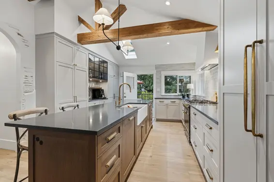 1335 Ridgewood Drive, North Vancouver For Sale - image 14