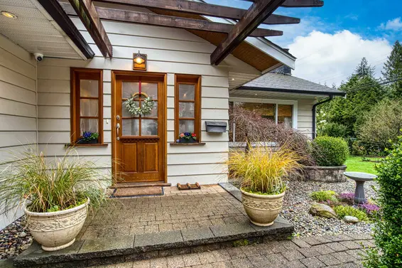 1335 Ridgewood Drive, North Vancouver For Sale - image 3