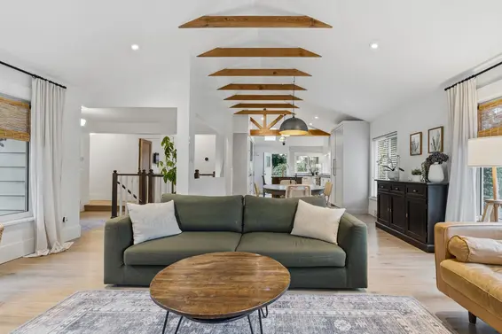 1335 Ridgewood Drive, North Vancouver For Sale - image 9