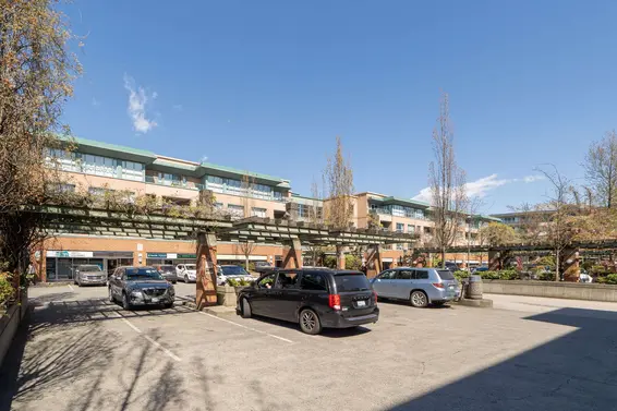 207 223 Mountain Highway, North Vancouver