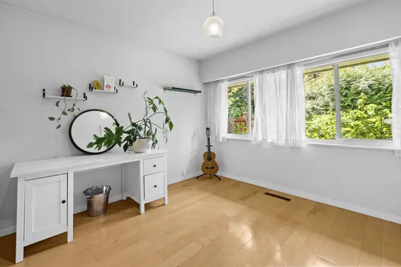 998 Fairway Drive, North Vancouver For Sale - image 23