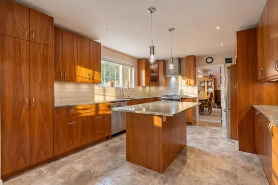 776 Westcot Place, West Vancouver For Sale - image 3