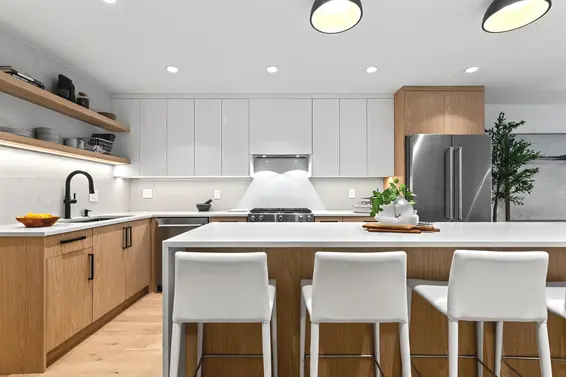 410 288 East 6Th Street, North Vancouver