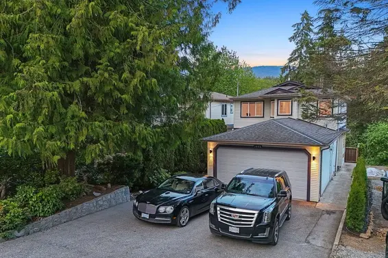 3998 Phyllis Road, North Vancouver