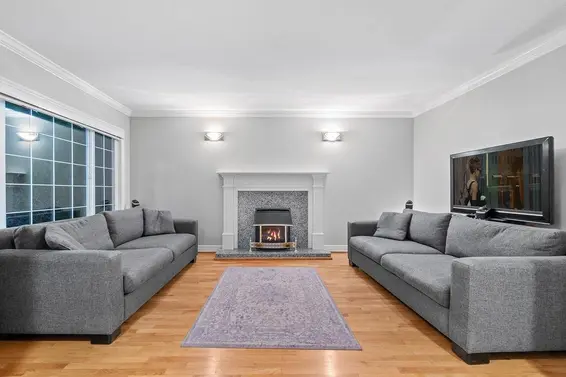 3998 Phyllis Road, North Vancouver For Sale - image 13