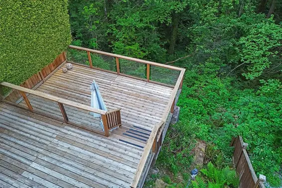 3998 Phyllis Road, North Vancouver For Sale - image 3