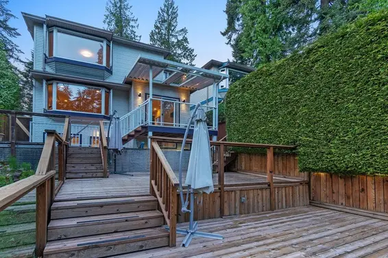 3998 Phyllis Road, North Vancouver For Sale - image 32