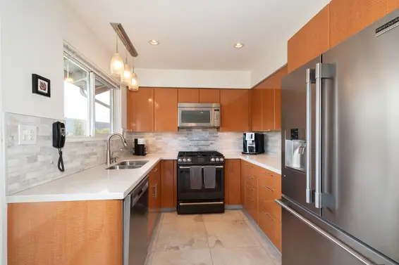 4300 Dollar Road, North Vancouver For Sale - image 11