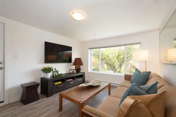 4300 Dollar Road, North Vancouver For Sale - image 17