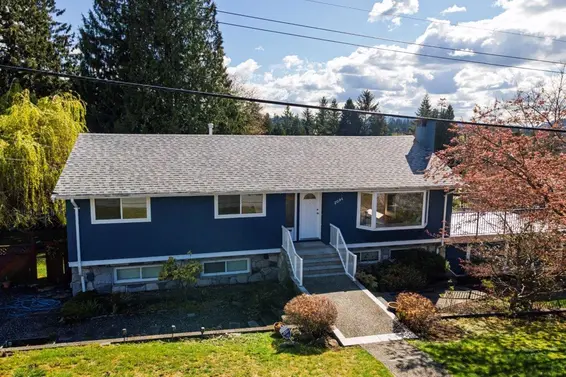 2094 Viewlynn Drive, North Vancouver