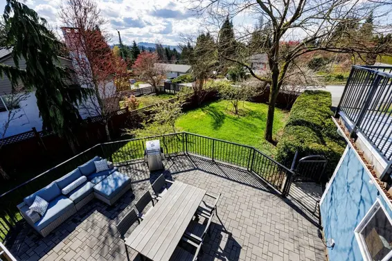 2094 Viewlynn Drive, North Vancouver For Sale - image 16