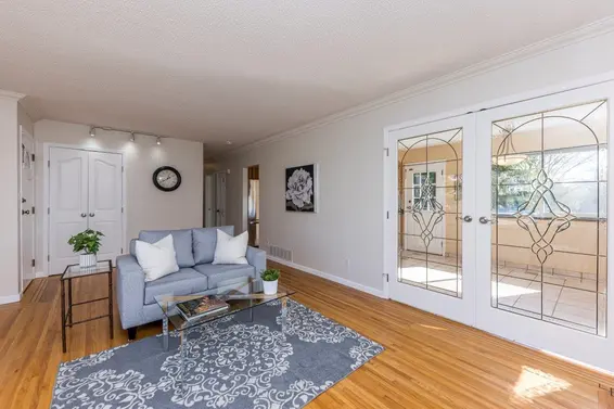 2094 Viewlynn Drive, North Vancouver For Sale - image 19