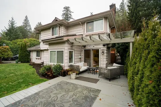 4820 Headland Drive, West Vancouver For Sale - image 2