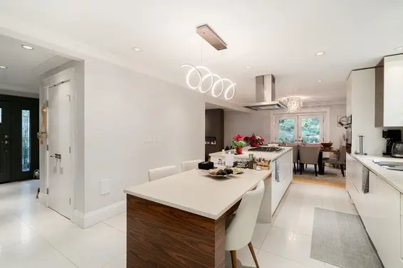 4820 Headland Drive, West Vancouver For Sale - image 9