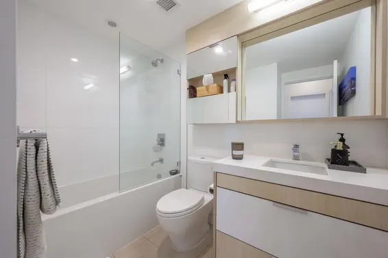 409 111 East 3rd Street, North Vancouver For Sale - image 26