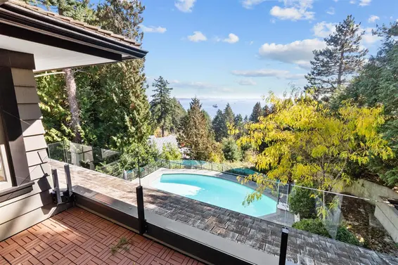 4668 Clovelly Walk, West Vancouver For Sale - image 14