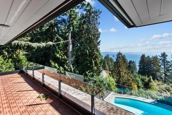 4668 Clovelly Walk, West Vancouver For Sale - image 22