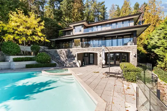 4668 Clovelly Walk, West Vancouver For Sale - image 25