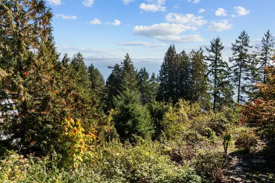 4668 Clovelly Walk, West Vancouver For Sale - image 27