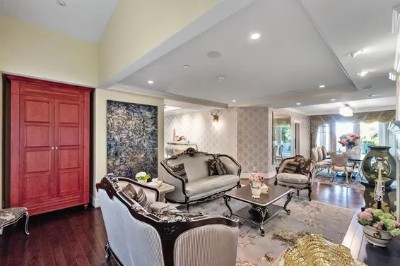 4668 Clovelly Walk, West Vancouver For Sale - image 3