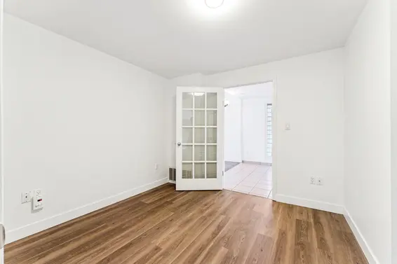 865 East 12th Street, North Vancouver For Sale - image 15