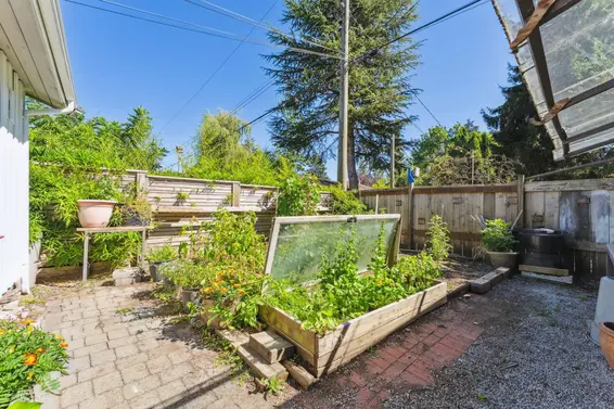 865 East 12th Street, North Vancouver For Sale - image 26